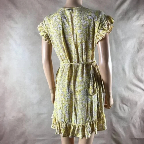 BILLABONG Yellow Floral Ruffled Wrap Dress SMALL - Picture 8 of 10